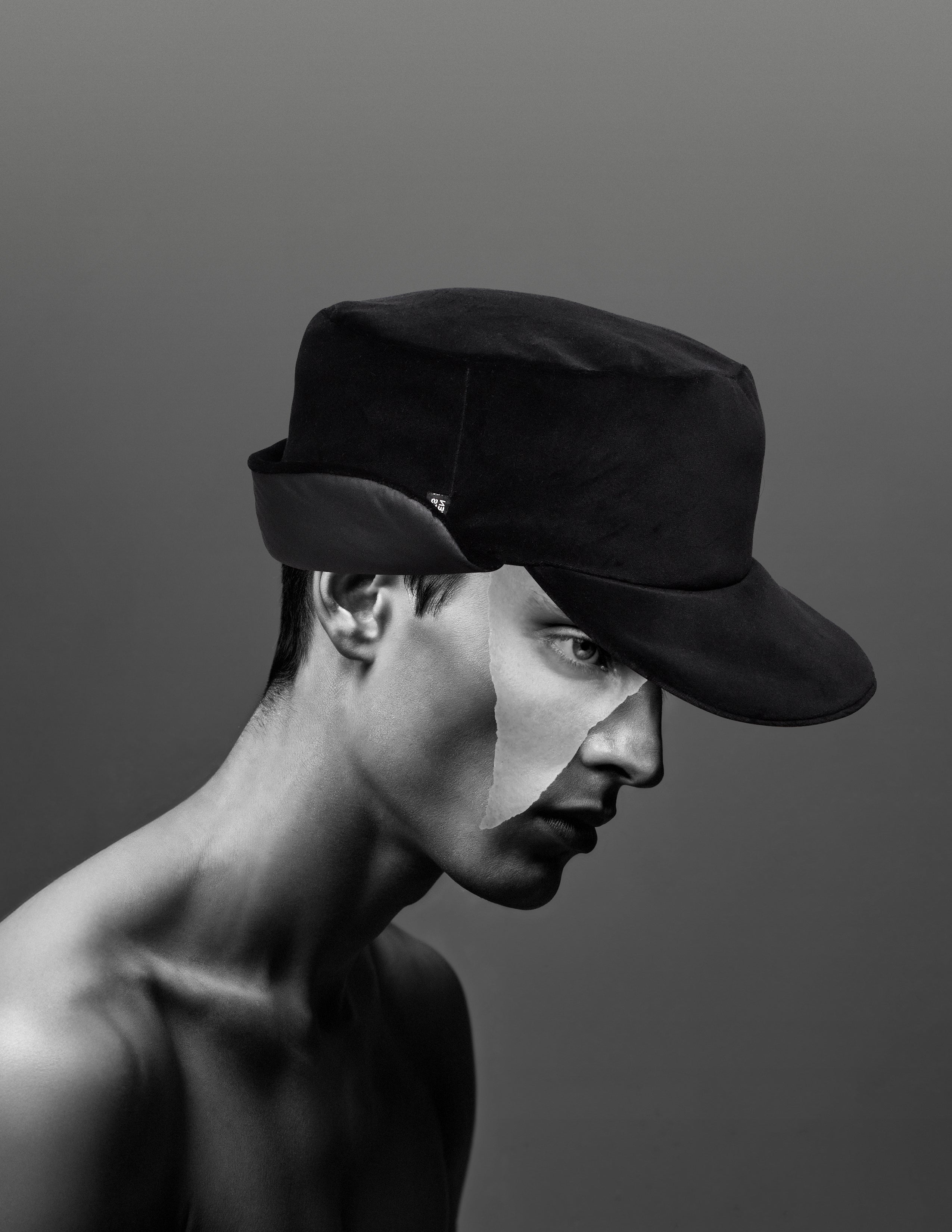 STEPHEN JONES MILLINERY – COMME des GARÇONS Germany