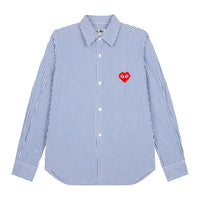 Play Comme des Garçons Shirt - Blau/Weiß gestreift mit gesticktem roten Herz Logo